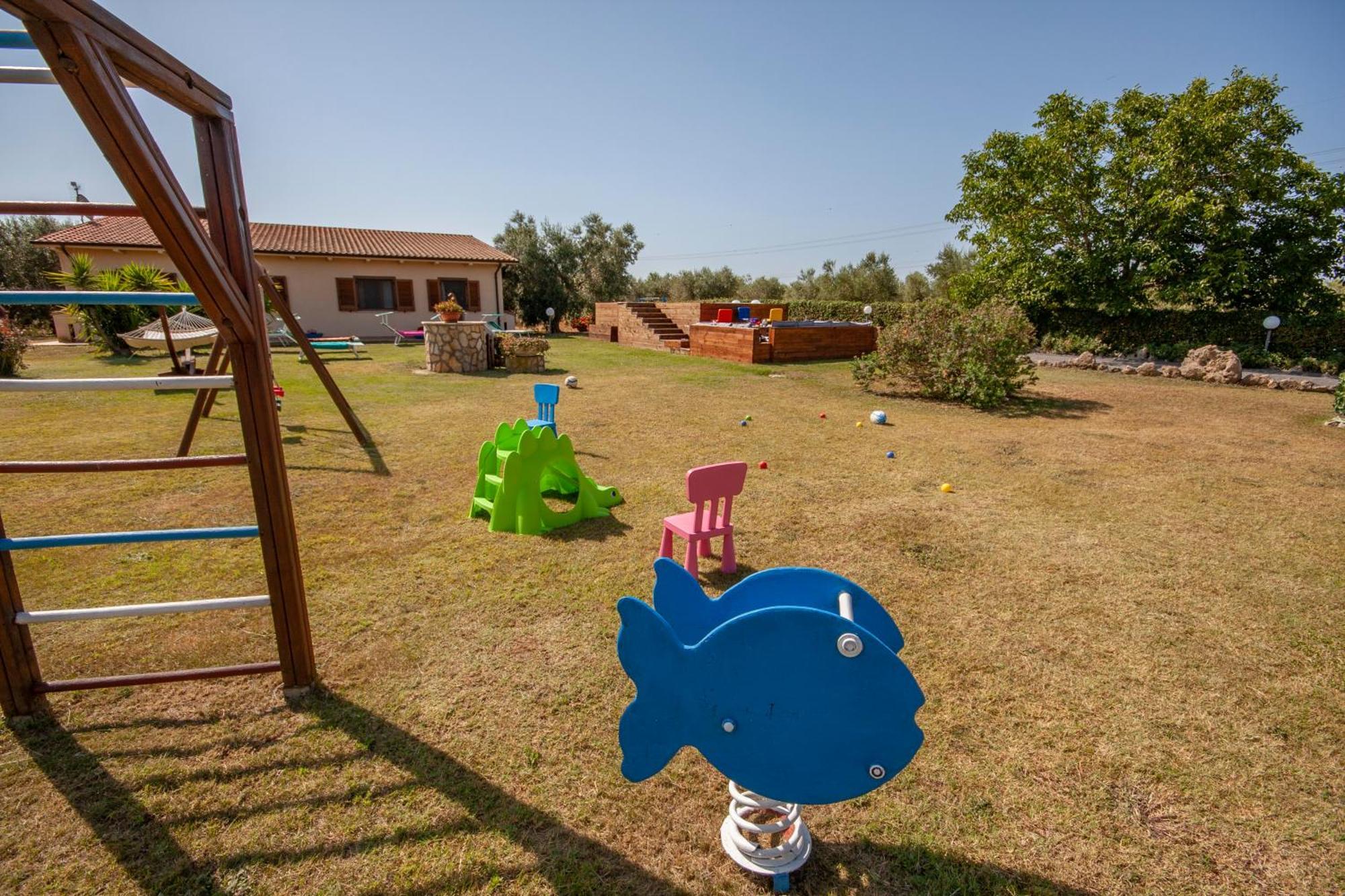Agriturismo L'Istrice Di Gio มอนตัลโต ดิ กัสโตร ภายนอก รูปภาพ