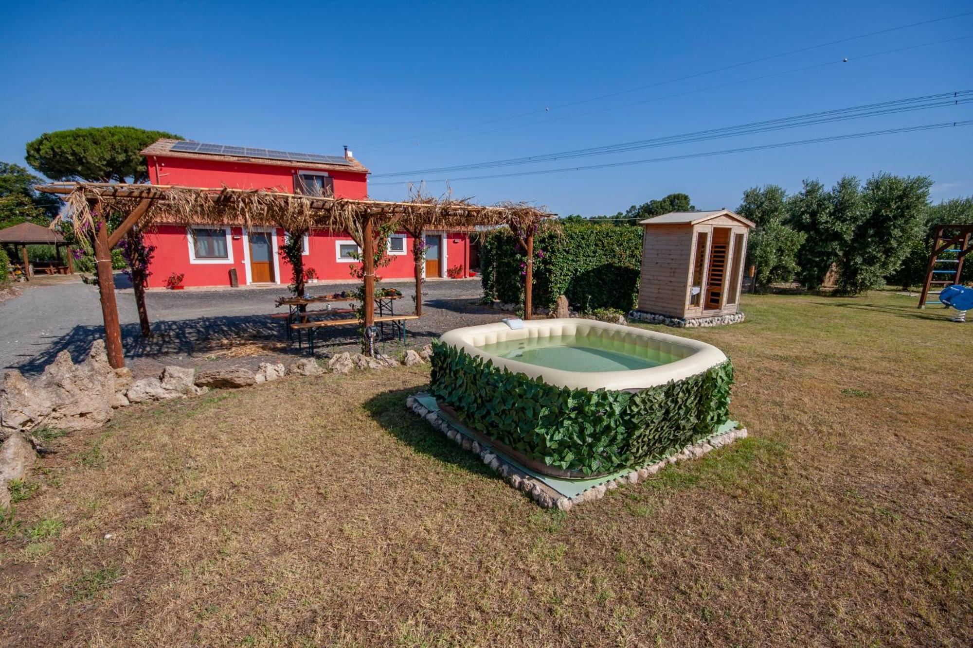 Agriturismo L'Istrice Di Gio มอนตัลโต ดิ กัสโตร ภายนอก รูปภาพ