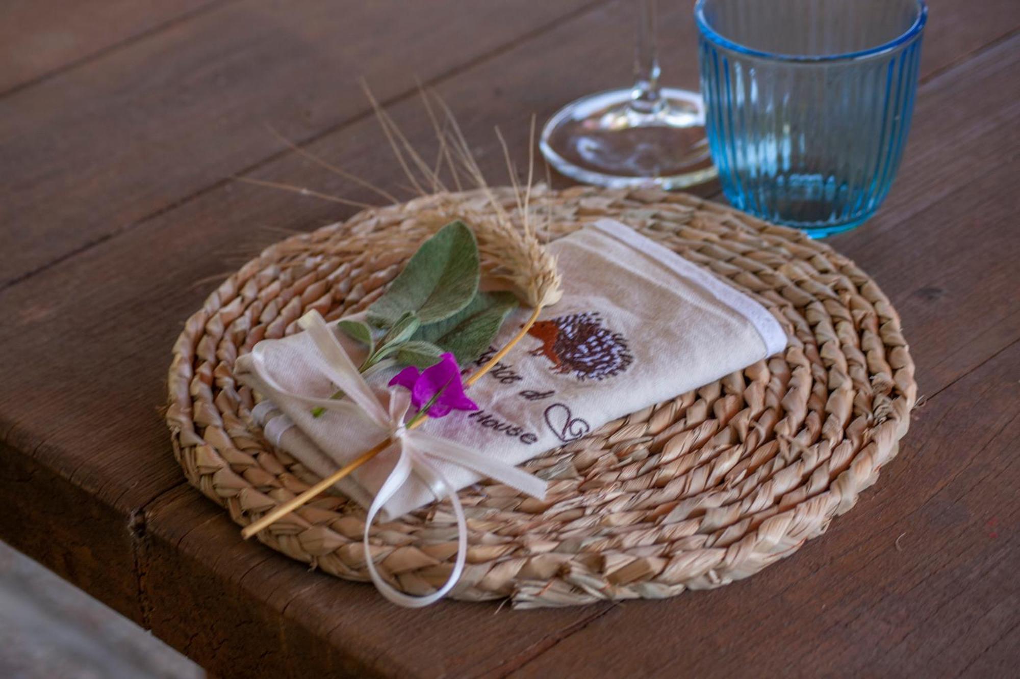 Agriturismo L'Istrice Di Gio มอนตัลโต ดิ กัสโตร ภายนอก รูปภาพ